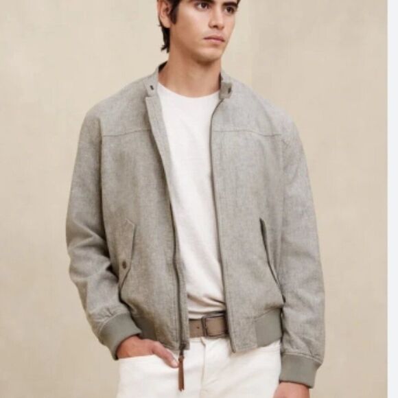 Banana Republic Other - Like New! Banana Republic Linen-Blend Bomber Jacket in Sand in Size M